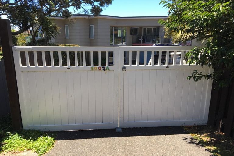 Photo of property in 1007a Beach Road, Torbay, Auckland, 0630