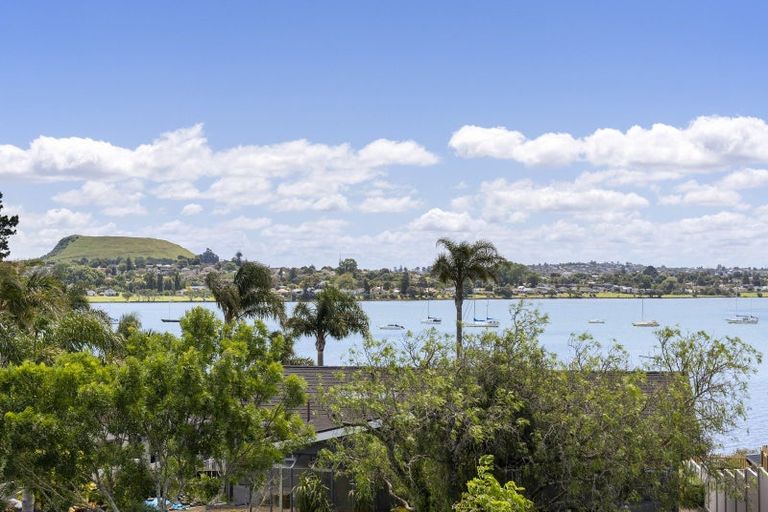 Photo of property in 96 Fisher Parade, Sunnyhills, Auckland, 2010