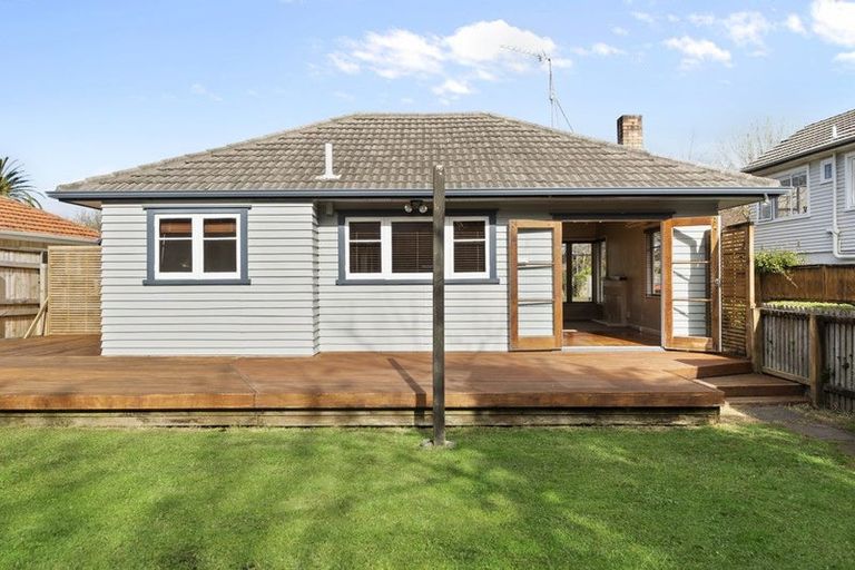 Photo of property in 5 Bretton Terrace, Hillcrest, Hamilton, 3216