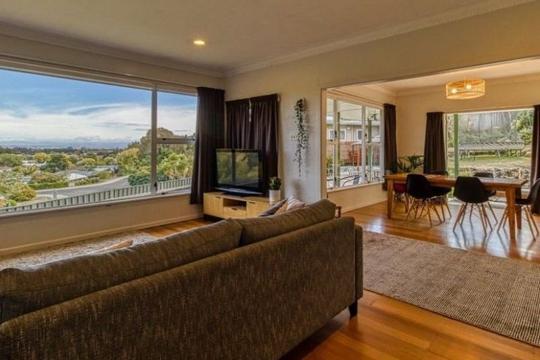 Photo of property in 37 Joll Road, Havelock North, 4130