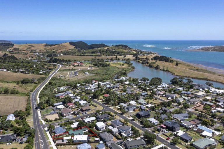 Photo of property in 65a Wainui Road, Raglan, 3225