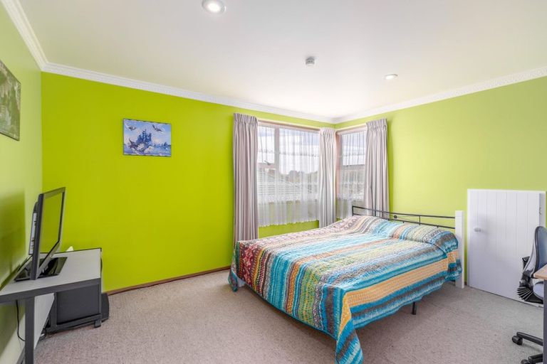 Photo of property in 6 Orlando Crescent, Waimairi Beach, Christchurch, 8083