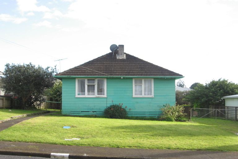 Photo of property in 1 Hooks Road, Manurewa, Auckland, 2102