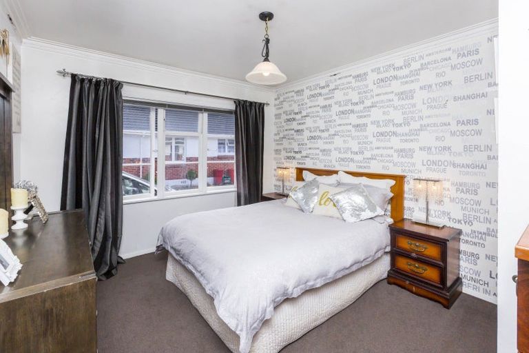 Photo of property in 60 Gibbons Street, Ebdentown, Upper Hutt, 5018