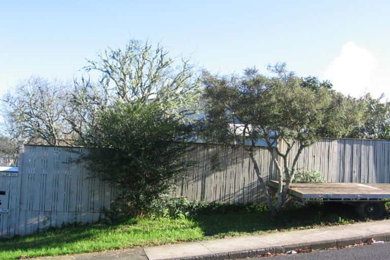 Photo of property in 5 Tagor Street, Glen Eden, Auckland, 0602