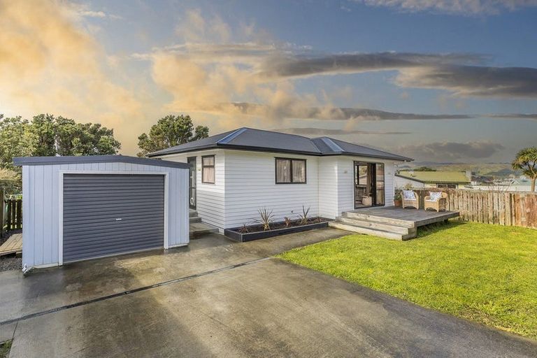Photo of property in 6a Matatiro Street, Titahi Bay, Porirua, 5022