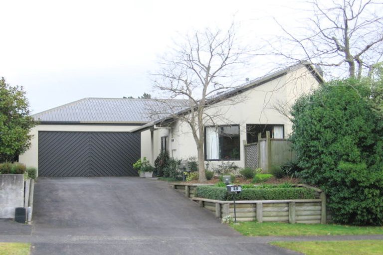 Photo of property in 25 Dallinger Street, St Andrews, Hamilton, 3200