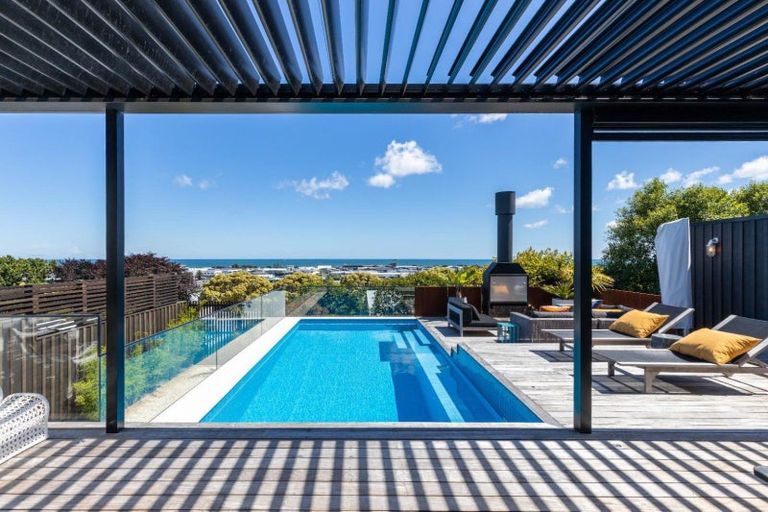 Photo of property in 120 Pendarves Street, New Plymouth, 4312