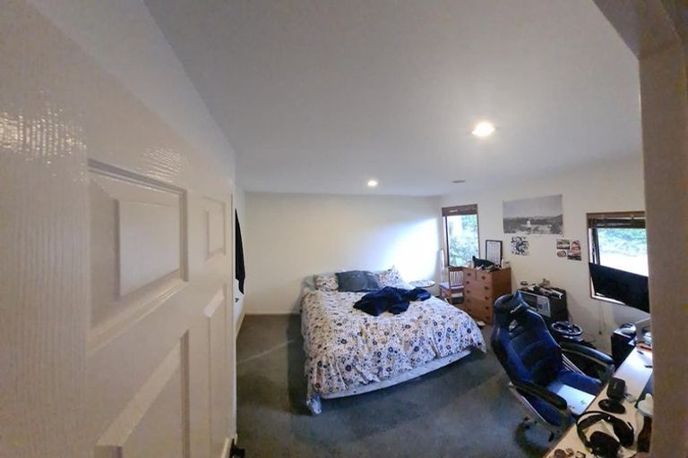 Photo of property in 15 Burma Road, Khandallah, Wellington, 6035