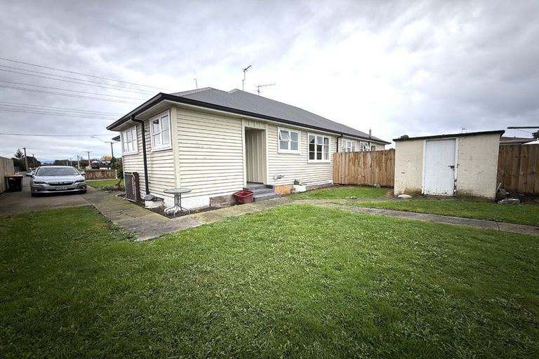 Photo of property in 64 Hutcheson Street, Mayfield, Blenheim, 7201