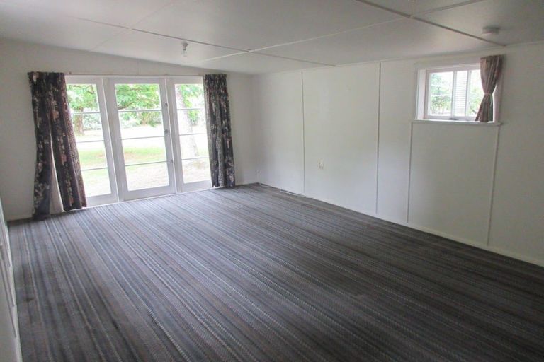 Photo of property in 216 Roslyn Road, Levin, 5510