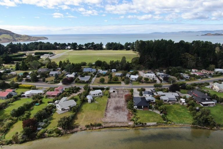 Photo of property in 27 Stewart Street, Waikouaiti, 9510