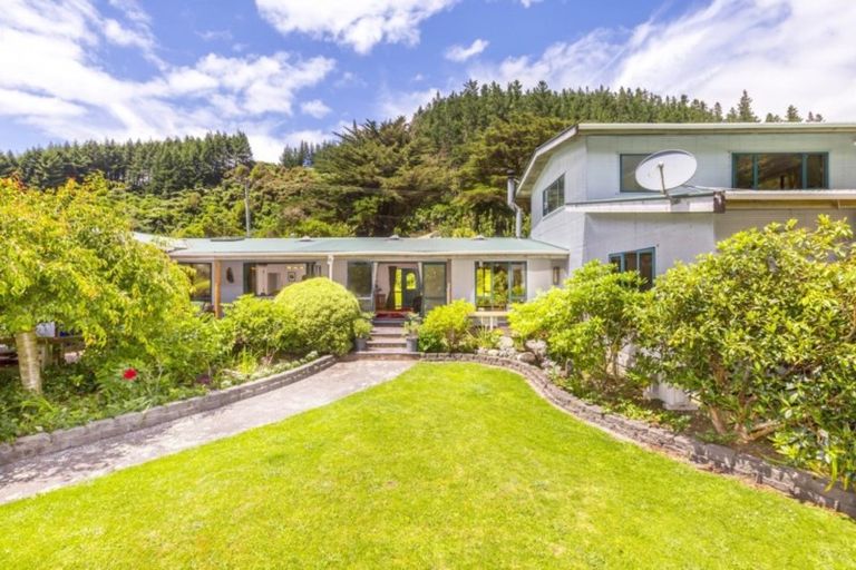 Photo of property in 2021 Akatarawa Road, Akatarawa Valley, Upper Hutt, 5372