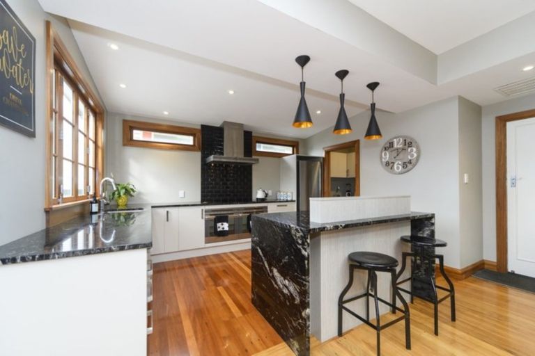 Photo of property in 73 Rangitane Street, Palmerston North, 4414