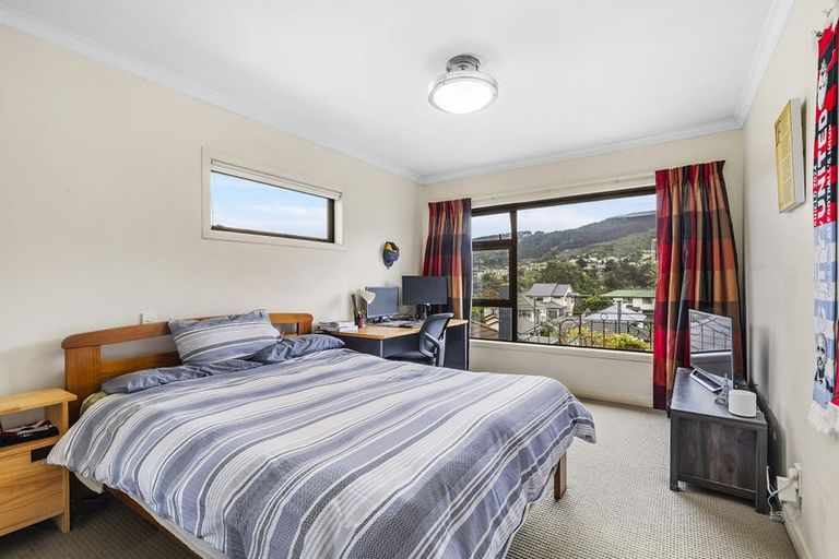Photo of property in 24 Ranui Terrace, Tawa, Wellington, 5028