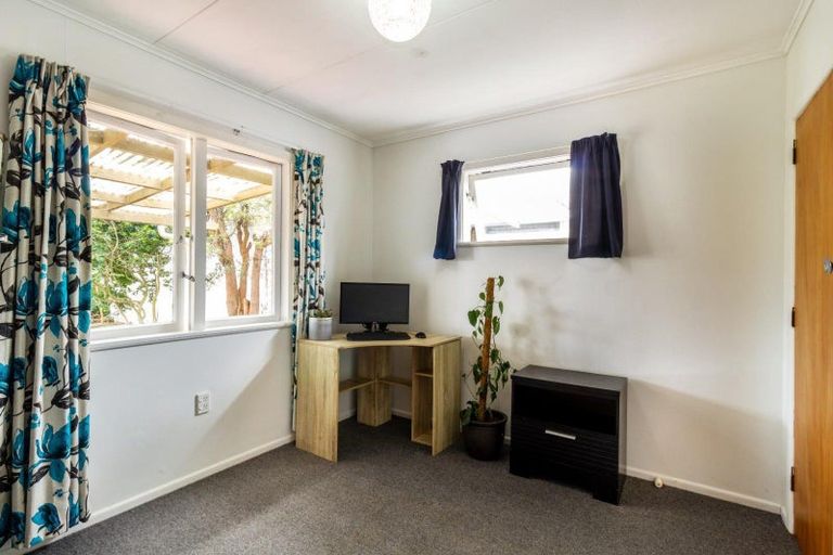 Photo of property in 303 Lumsden Road, Akina, Hastings, 4122