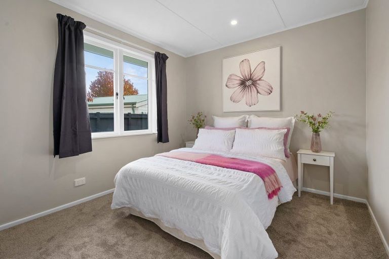 Photo of property in 28 Southey Street, Leamington, Cambridge, 3432