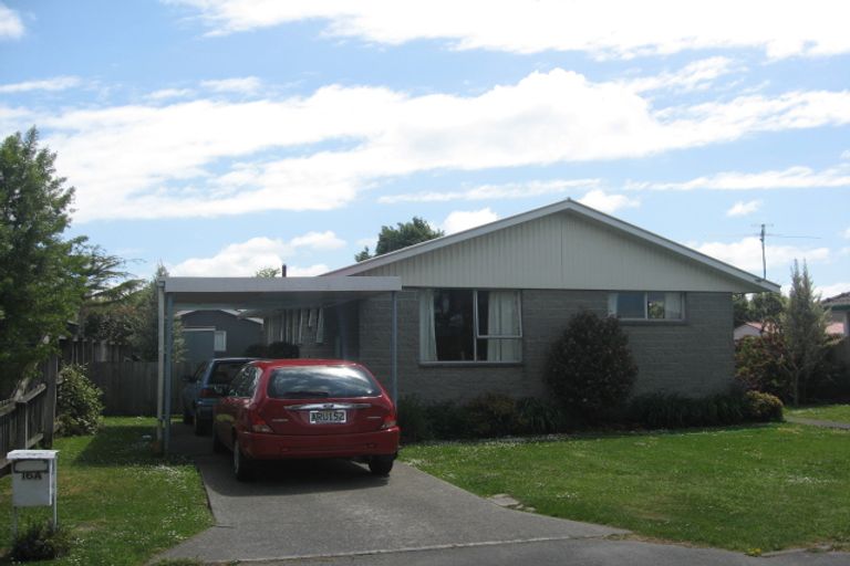 Photo of property in 16a Tralee Place, Bishopdale, Christchurch, 8053