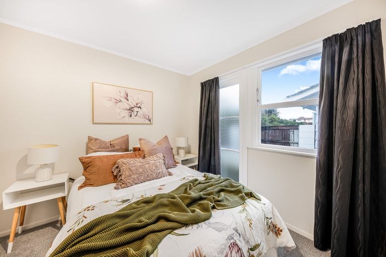 Photo of property in 2/21 Gardner Avenue, New Lynn, Auckland, 0600