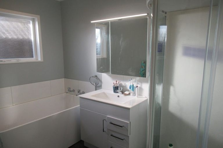 Photo of property in 14 Callender Terrace, Paraparaumu Beach, Paraparaumu, 5032