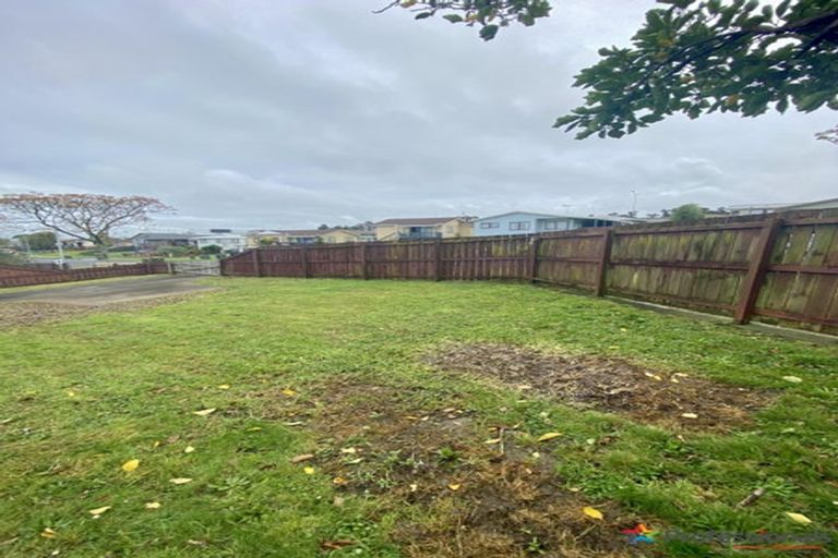 Photo of property in 1 Secretariat Place, Randwick Park, Auckland, 2105