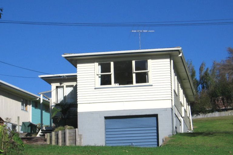 Photo of property in 584 Beach Road, Rothesay Bay, Auckland, 0630