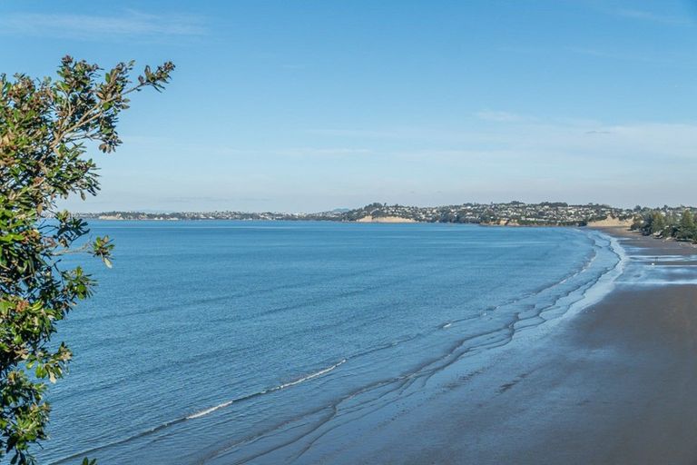 Photo of property in 90 Landmark Terrace, Orewa, 0931