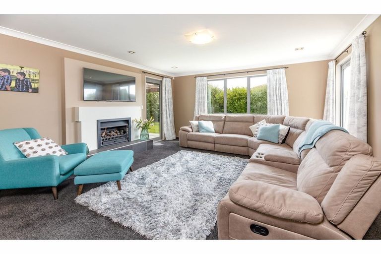 Photo of property in 20 Evergreen Place, Parklands, Christchurch, 8083