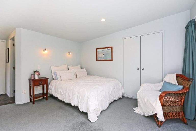 Photo of property in 30 Toop Street, Havelock North, 4130