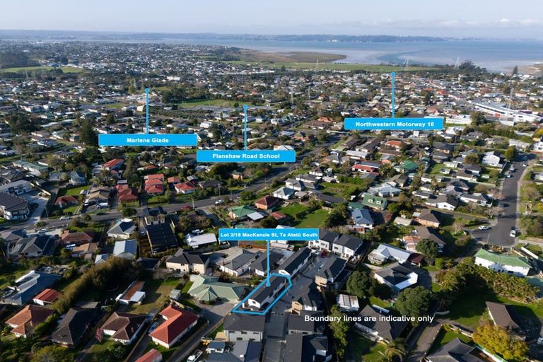 Photo of property in 18b Mackenzie Street, Te Atatu South, Auckland, 0610