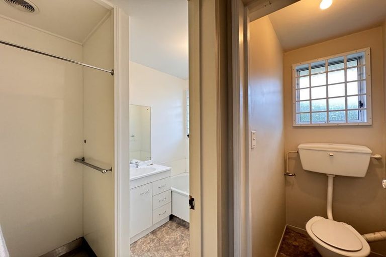 Photo of property in 2/98 Peverel Street, Riccarton, Christchurch, 8041