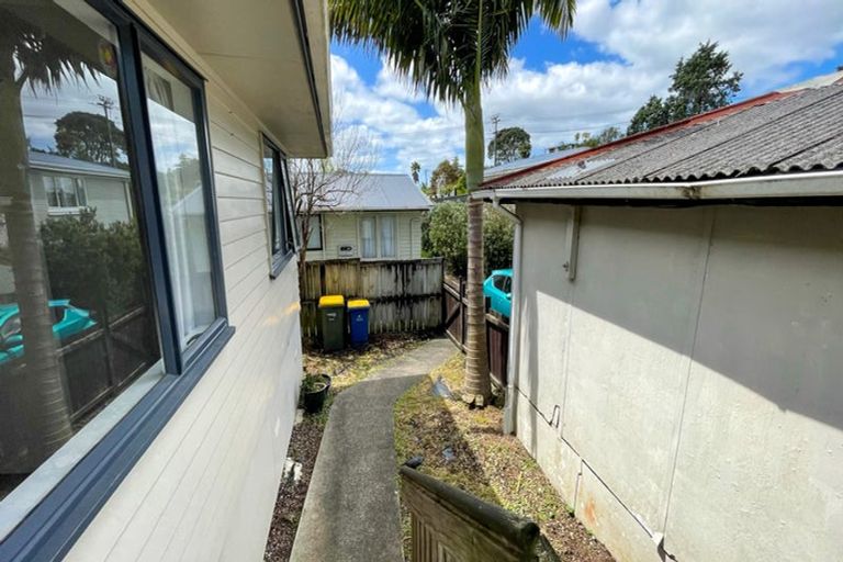 Photo of property in 3a Pine Road, Orewa, 0931