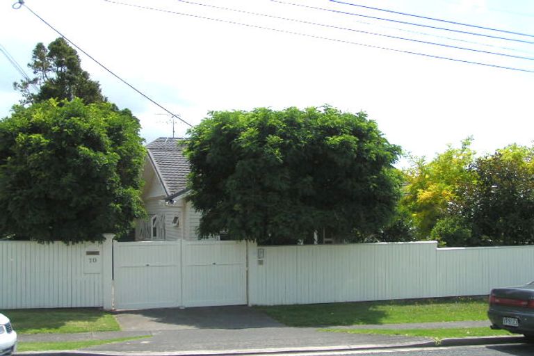 Photo of property in 1/10 Rewiti Avenue, Takapuna, Auckland, 0622