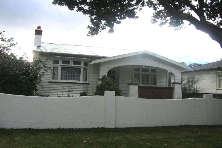 Photo of property in 9 Trafalgar Street, Waiwhetu, Lower Hutt, 5010