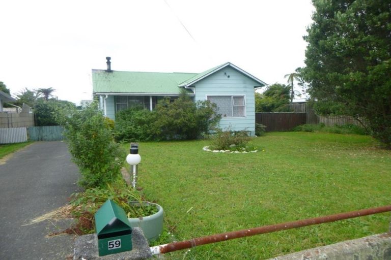 Photo of property in 59 Romilly Street, Westport, 7825