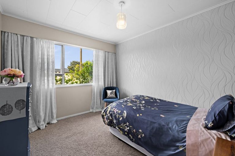 Photo of property in 2/1a Forward Street, Greenmeadows, Napier, 4112