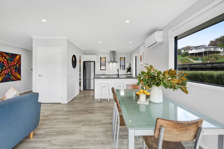 Photo of property in 60 Magnolia Drive, Westown, New Plymouth, 4310