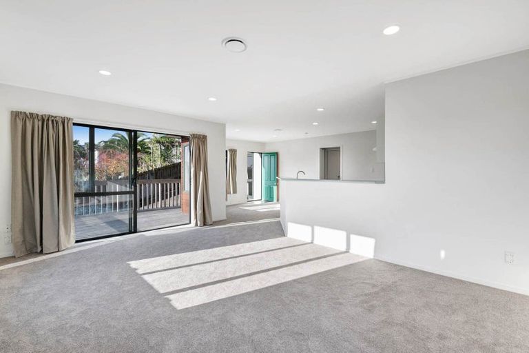 Photo of property in 14b Kestrel Heights, Arkles Bay, Whangaparaoa, 0932
