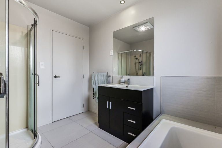 Photo of property in 29 Piwakawaka Court, Rototuna North, Hamilton, 3210