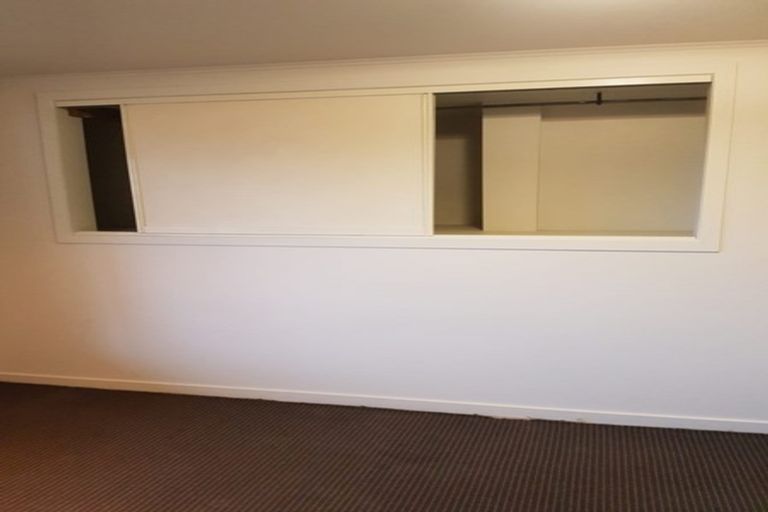 Photo of property in 27a Enfield Road, Hospital Hill, Napier, 4110