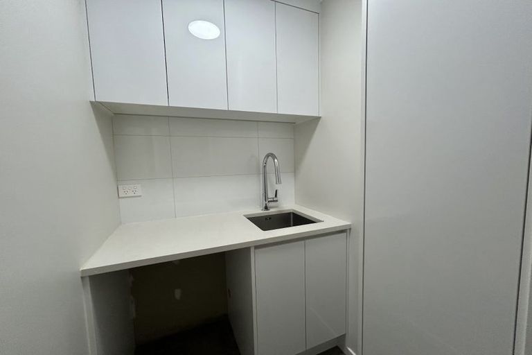 Photo of property in 2/13 Park Avenue, Takapuna, Auckland, 0622