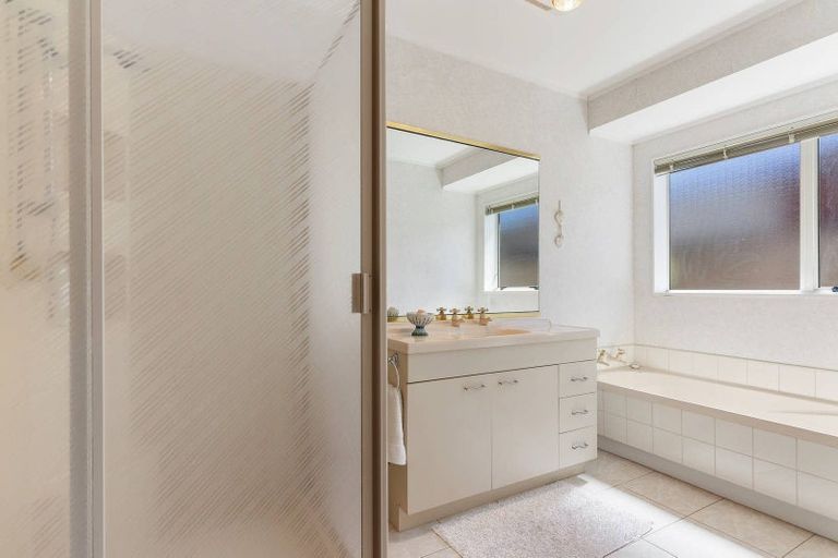 Photo of property in 1/23 Tarnica Road, Northpark, Auckland, 2013