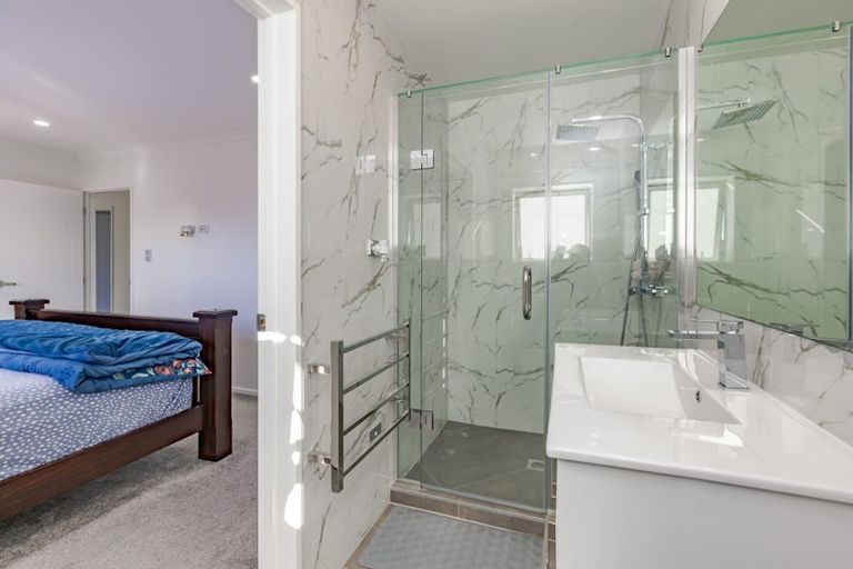 Photo of property in 40a Alma Crescent, Papakura, 2110