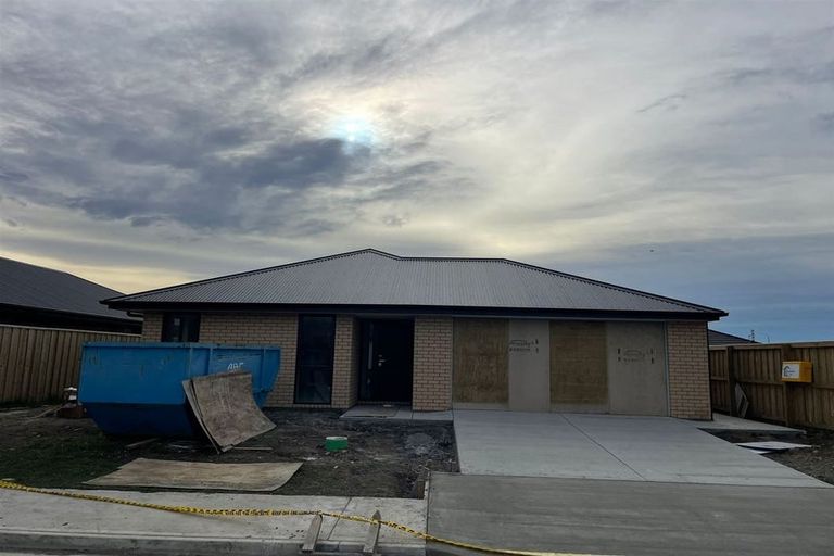 Photo of property in 38 Stackwood Avenue, Woodend, 7691