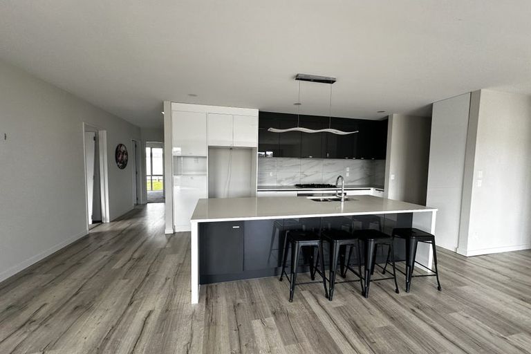 Photo of property in 21 Maka Terrace, Orewa, 0931