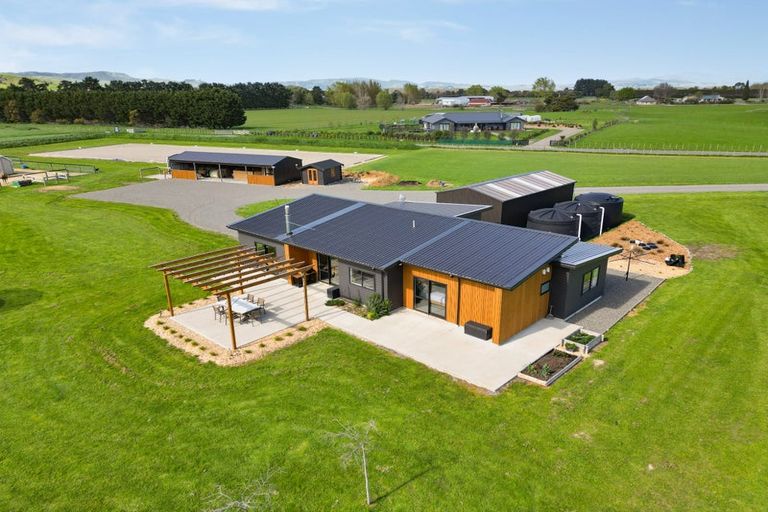Photo of property in 51 Manukawiri Way, Martinborough, Greytown, 5794