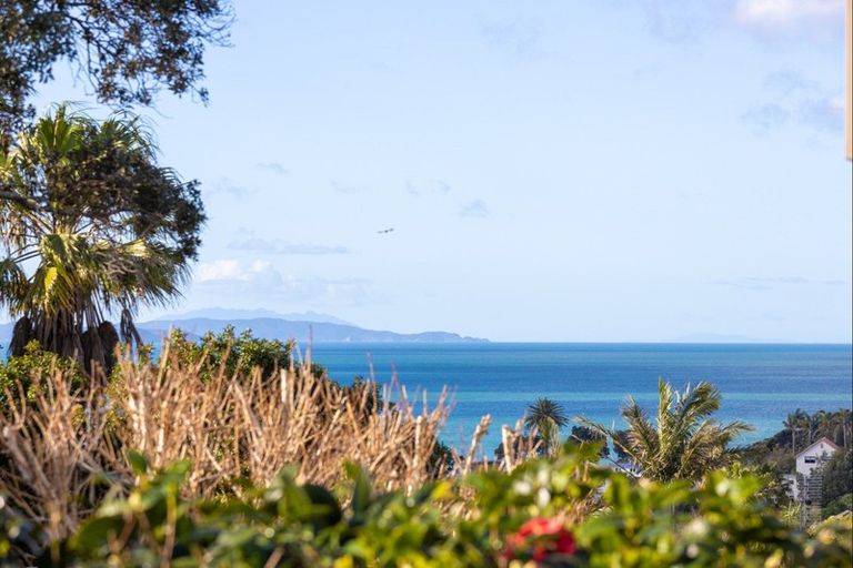 Photo of property in 83a William Bayes Place, Red Beach, 0932