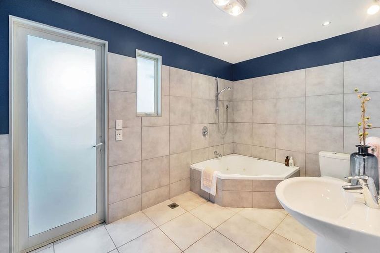 Photo of property in 130b Ireland Road, Mount Wellington, Auckland, 1060