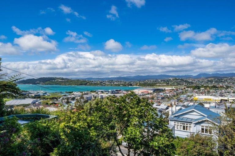 Photo of property in 78 Duncan Terrace, Kilbirnie, Wellington, 6022