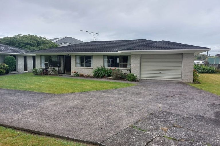 Photo of property in 1/10 Fernaig Street, Papakura, 2110